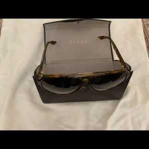 Gucci Sunglasses ( Style# GG1627/S)